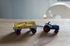 Circus Zirkus Busch  Traktor mit Anhänger und Strohballen
