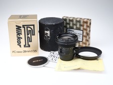 Nikon PC Nikkor 28mm f3.5 with hood HN-9 near mint wie neu 98444