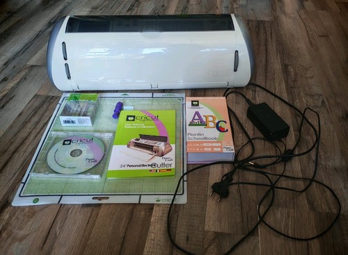Cricut expression plotter - expression,