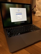 Apple Mac Book Pro 13“ (2019) Intel I5 8gb RAM 256gb SSd