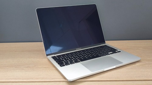 Macbook pro a2338 m1 - pro,