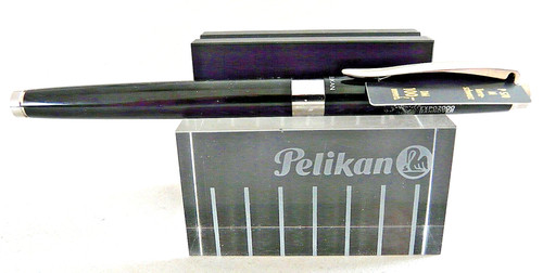 Pelikan celebry 570 - pelikan, p