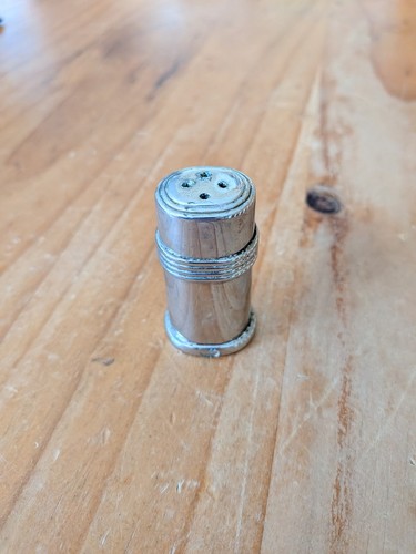 Antiker vintage salzstreuer - vintage,