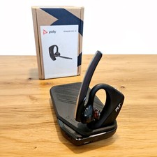Poly Voyager 5200 UC (Plantronics) Headset | BT700 | Ladecase