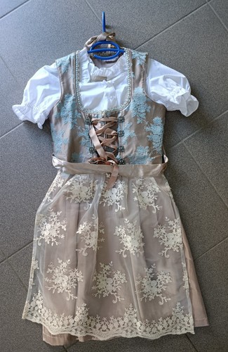 Super süßes mädchen - super, dirndl