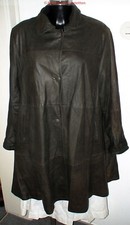 wunderschöner Ledermantel Swinger Gr. 40 tannengrün