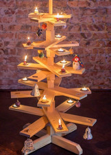 Weihnachtsbaum aus Holz -