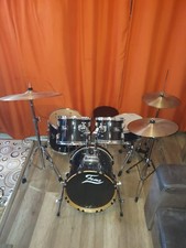 Schlagzeug Drum Set komplett mit viel Zubehör