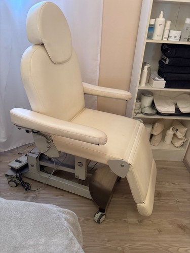Kosmetik behandlungsliege von - kosmetik,