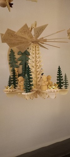 Wand und deckenpyramide - und,