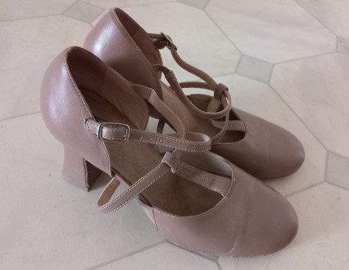 Danca charakterschuhe - so,