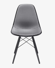 VITRA Eames Plastic Side Chair