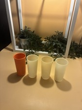 Vintage Tupperware Becher