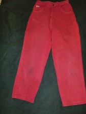 Kleiderpaket Jungen, ärmellose Weste, rote Jeans, Gr. 152/158