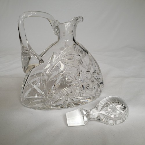 Glaskaraffe mit henkel und - mit,