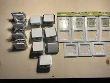 Konvolut DELPHI weiß Steckdosen, Wechselschalter und Rahmen