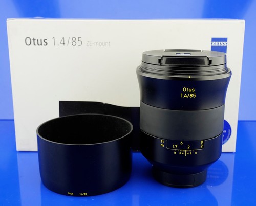 Zeiss otus apo - zeiss, planar
