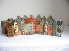 ET499* FALLER H0 Konvolut Altstadthäuser 19 Stück gebaut Basteln