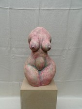weiblicher Torso aus Keramik