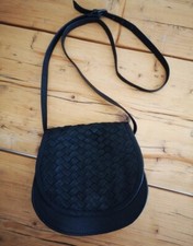 Legend Tasche Echtleder Schwarz Crossbag Umhängetasche geflochten 