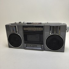 HITACHI VINTAGE Boombox