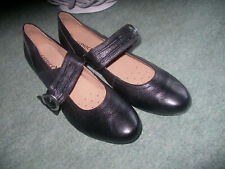 Damen Leder Pumps aus dem Hause: CAPRICE - Gr. 42 - Schwarz - Wunderschön - NEU 