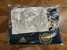 Neu und ungetragen: FC Bayern