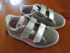 Neu Puma Sneaker Turnschuhe mit Klett Kinder Mädchen Gr. 28,5 Pink  Silber