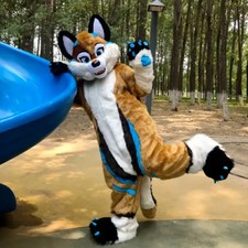 Husky Hund Fuchs Fursuit