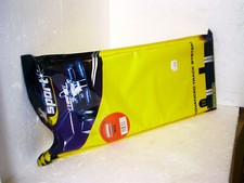 Scalextric C8238 Außenrandstreifen Radius 4 22,5° 4 Stück inkl. Leitplanke 1:32