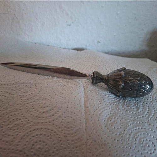 Brieföffner mit zirbelnuss - brieföffner,