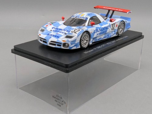 Modellautos spark nissan - 1:43,