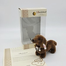 Steiff 676536 Dachshund 18 cm Jahr 2005 exklusiv für Japan