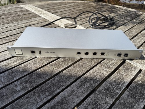 Ubiquiti unifi router - unifi,