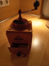 Schöne Alte Kaffeemühle  aus