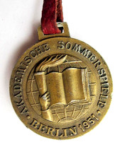 Abzeichen :  XI.  AKADEMISCHE SOMMERSPIELE  Berlin 1951