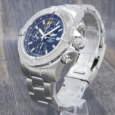 BREITLING Avenger Chrono
