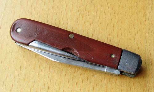 Schweizer soldatenmesser - schweizer,