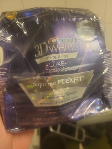 Crest whitestrips supreme - 3d,