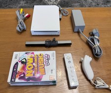 Nintendo Wii Konsole komplett + 3 Spiele Konvolut 15