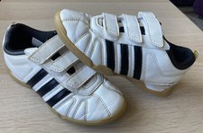 ADIDAS  adi Questra IV (G51748), Kinder-Fußballschuh, Hallenschuhe, Gr. 33