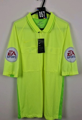 Nike offical schiedsrichter - nike,