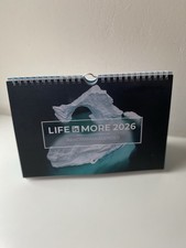 Life is More Panorama Tisch