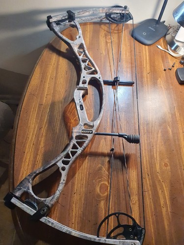 Hoyt charger 70lbs draw - hoyt, 60-70lbs