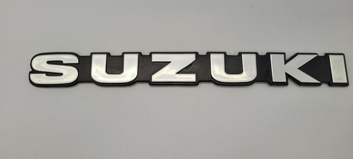 Suzuki sj410 motorhaubenemblem - suzuki,