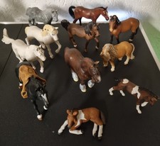 11 Pferde, 9 von Schleich und