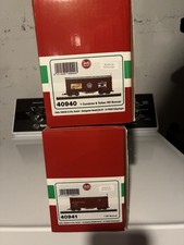 (2) Boxcars: LGB 40940 AND