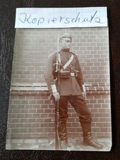 Original Seltenes Foto Soldat mit Pickelhaube und Gewehr mit Bajonett 