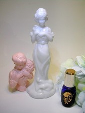 Avon Parfum Flakon leer Figur Dame Lady Milchglas Sweet Honesty/Soft Musk vintag