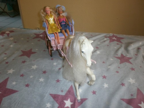 Barbie pferd mit - mit, kutsche